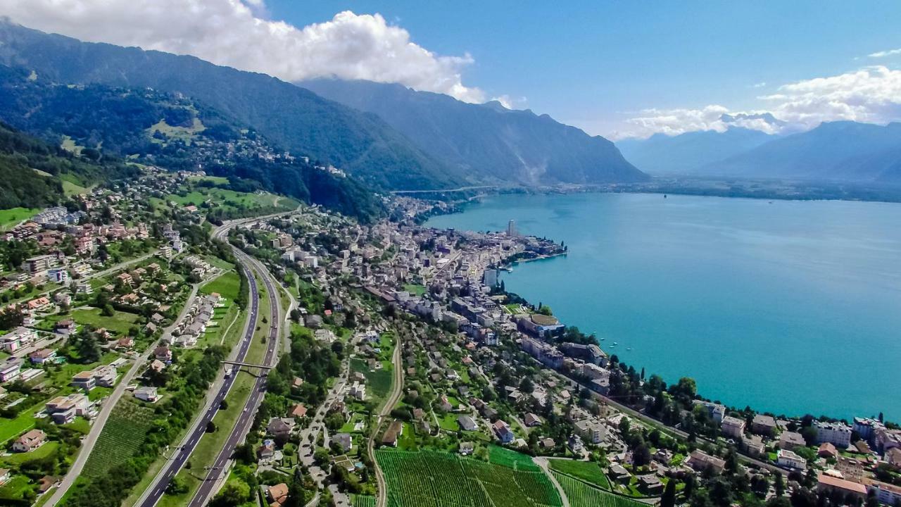Chateau Du Chatelard Montreux Bagian luar foto